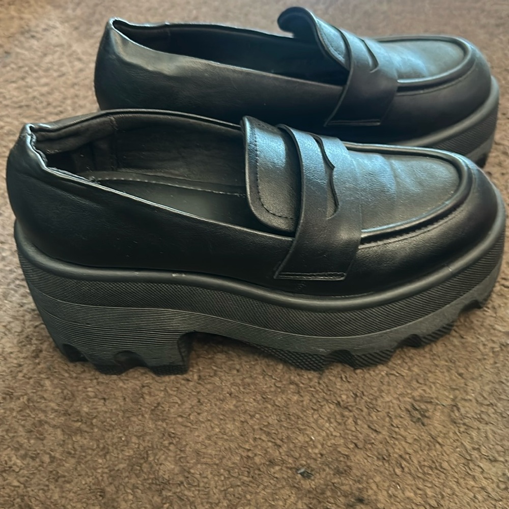 Bamboo platform loafer